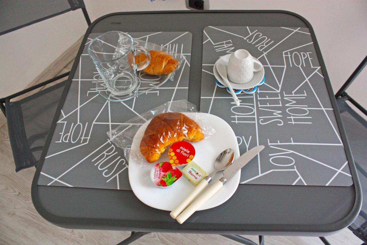 Bed And Breakfast I 7 Venti- 7 Winds Napoli Dış mekan fotoğraf